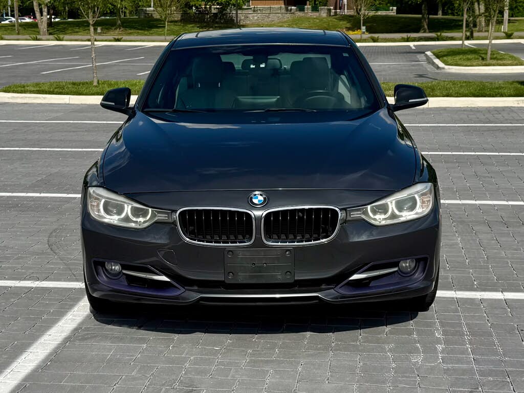 2013 BMW 3 Series 328i xDrive Classic Line Sedan AWD