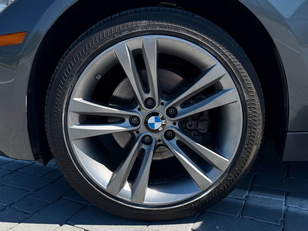 2013 BMW 3 Series 328i xDrive Classic Line Sedan AWD