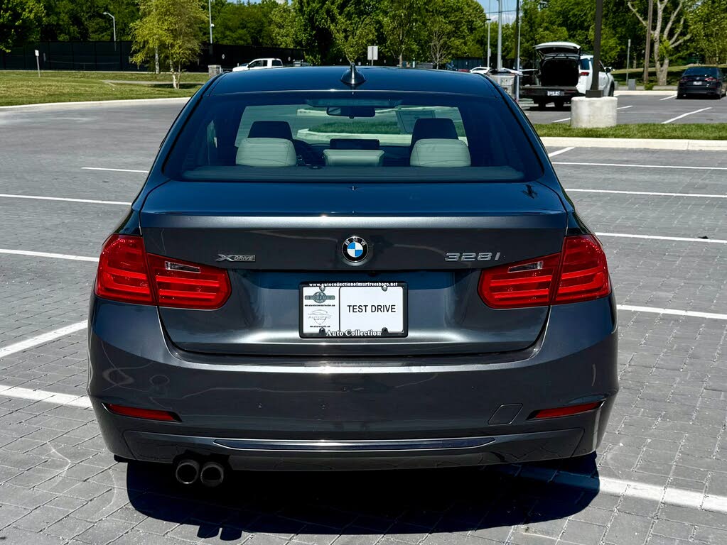2013 BMW 3 Series 328i xDrive Classic Line Sedan AWD