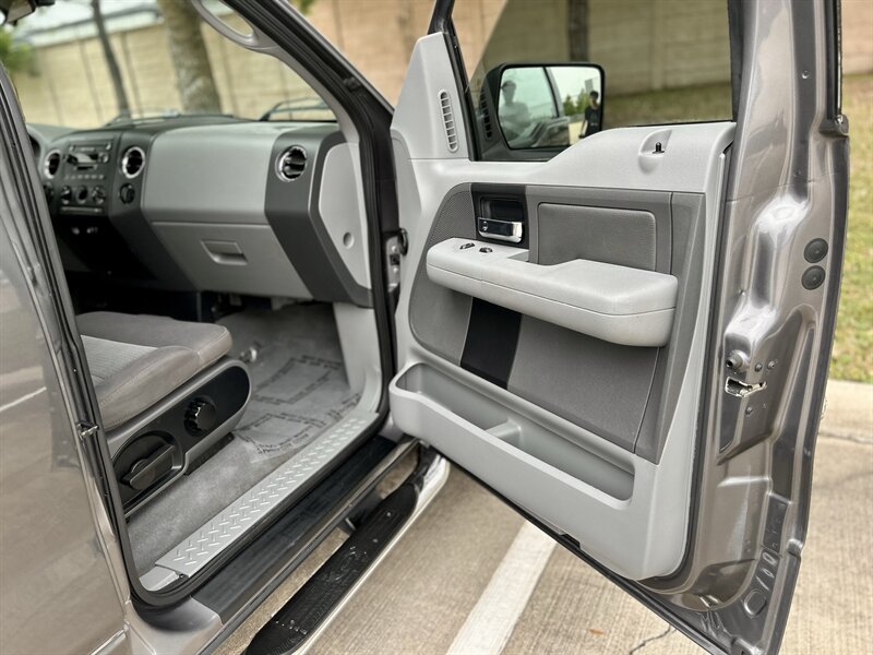 Mobile Vehicle Detail