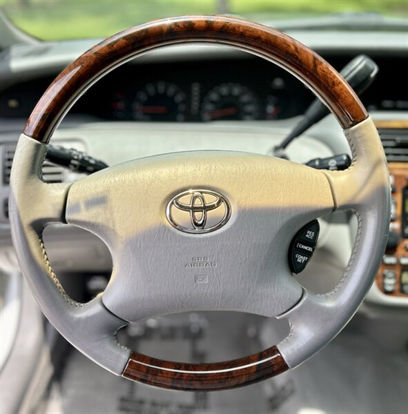 2003 TOYOTA AVALON XLS