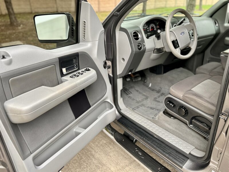 Mobile Vehicle Detail