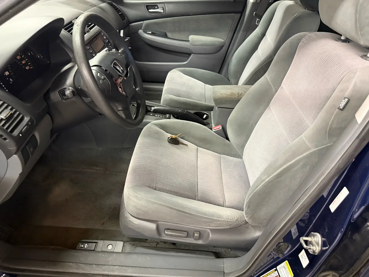 2004 Honda Accord Sdn LX Auto V6