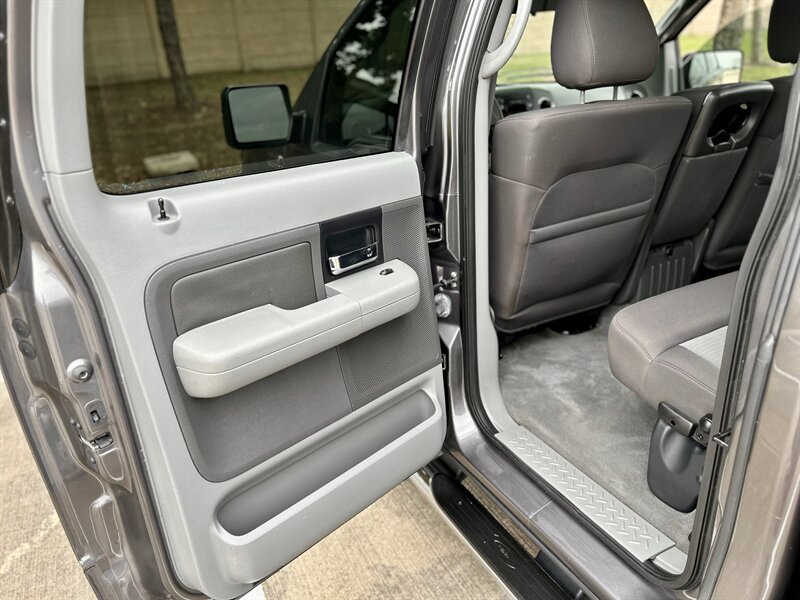 Mobile Vehicle Detail