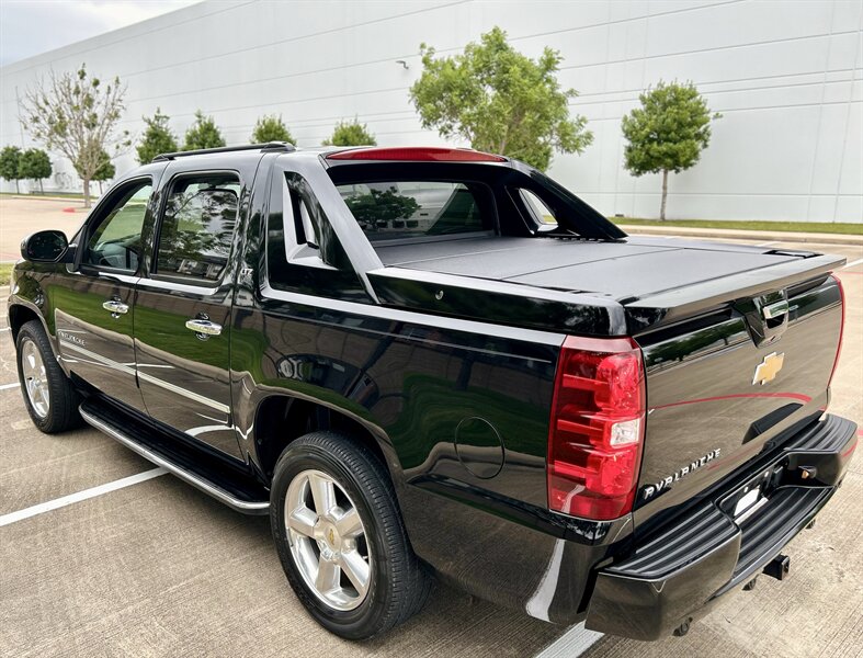 2012 CHEVROLET AVALANCHE LTZ