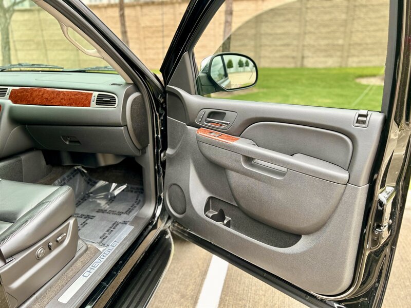 2012 CHEVROLET AVALANCHE LTZ