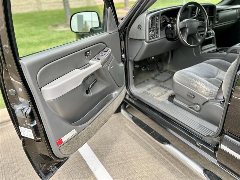 2004 Chevrolet CHEVROLET SILVERADO Z71 OFF ROAD 4X4 EXTENDED CAB 5.3L